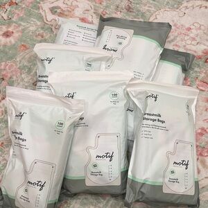 700 Motif Breastmilk Storage Bags